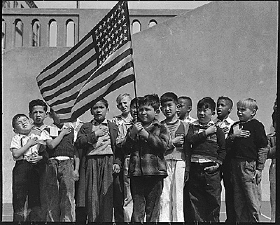 Dorothea Lange: Også børn af japanske forældre interneres 1942